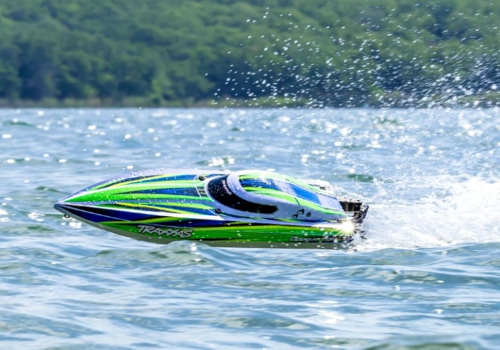 Traxxas Disruptor® VXL 4S High-Performance Electric Brushless RTR Race Boat (Green) w/TQ 2.4Ghz Radio