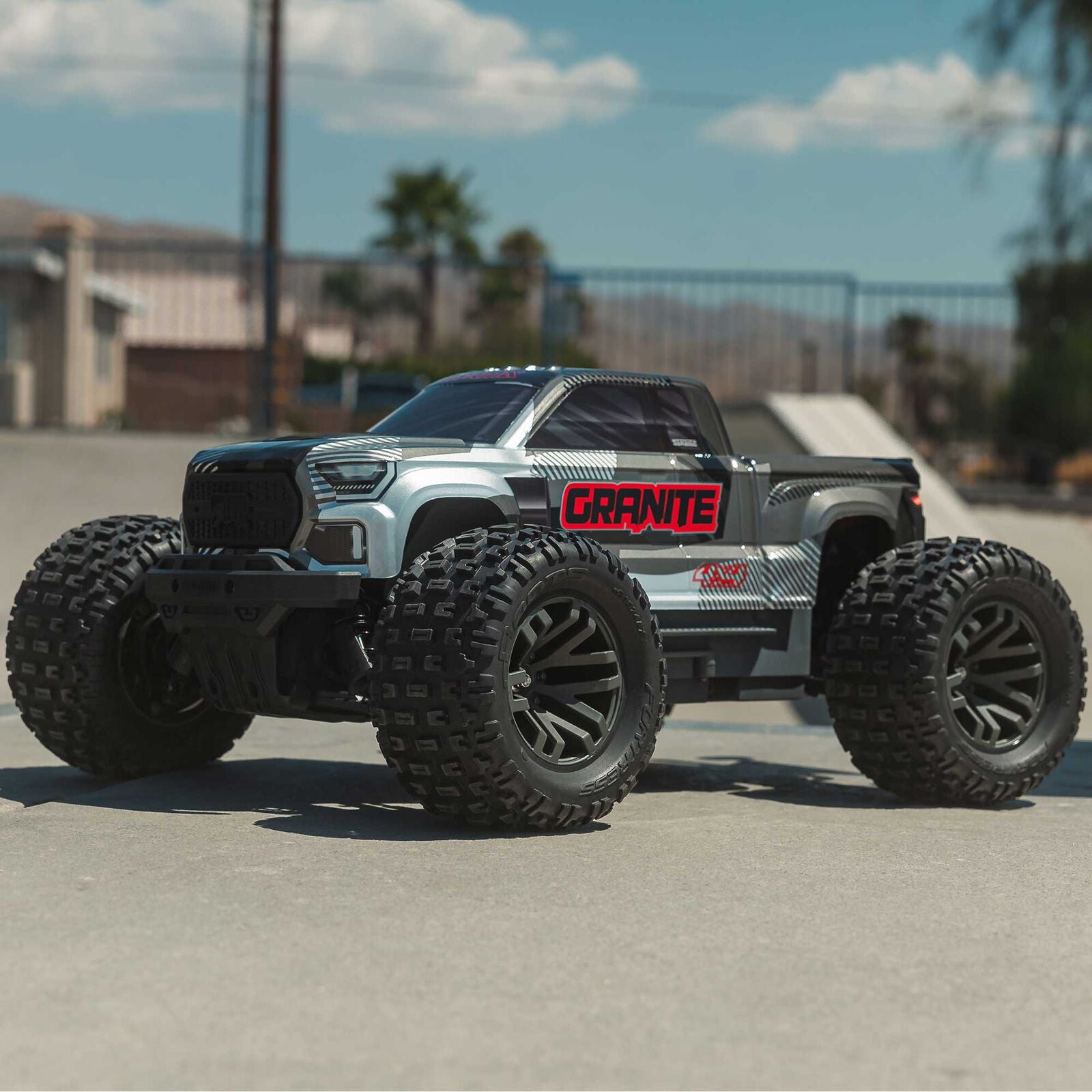 Arrma Granite 4x4 V4 223S DSC 1/10 RTR Brushless 4WD Monster Truck (Gun Metal) w/Spektrum SLT3 2.4GHz Radio