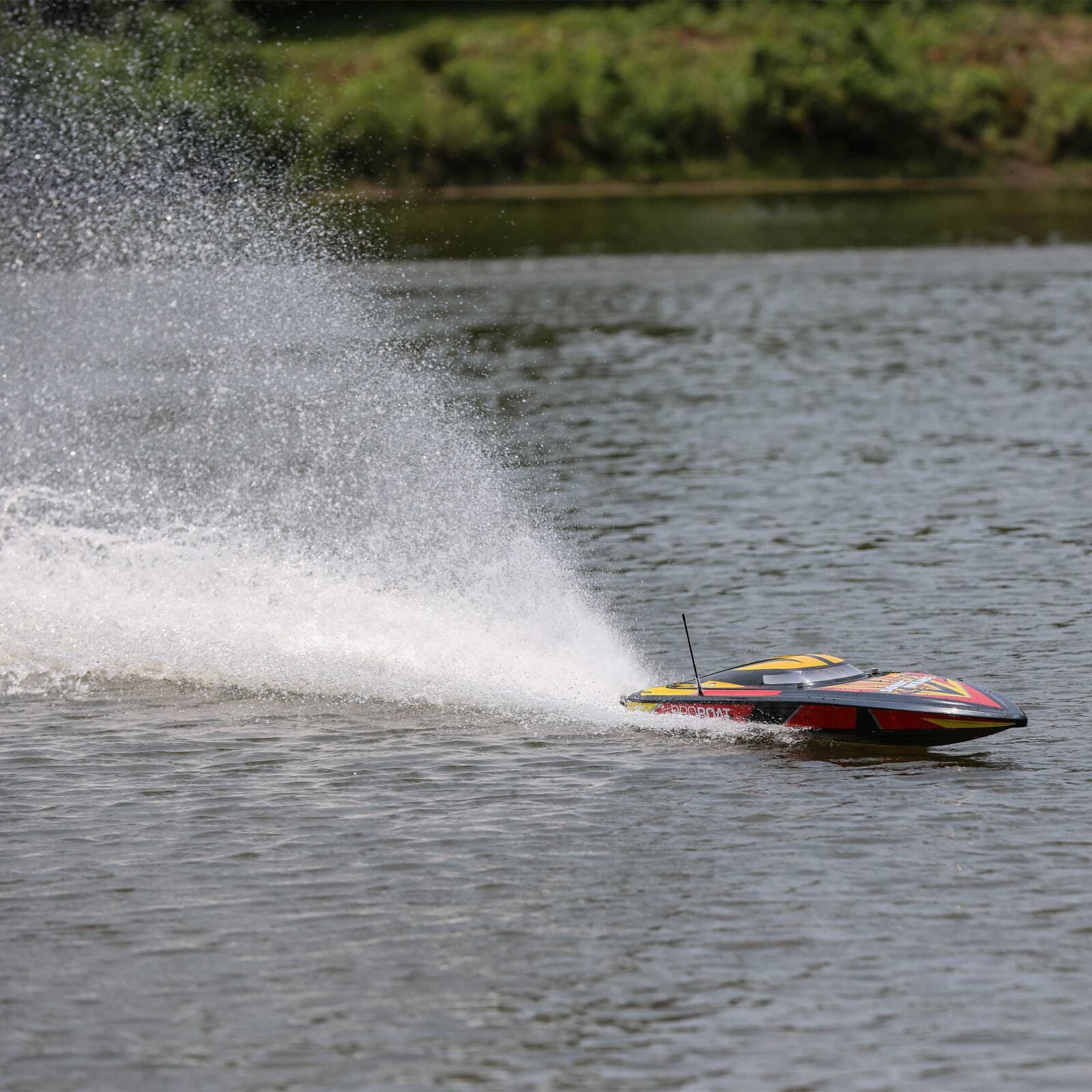 Pro Boat Sonicwake 36" Self-Righting RTR Deep-V Brushless Boat (Black) w/Spektrum SLT3 2.4GHz Radio